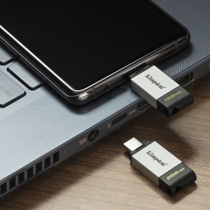 Флеш-накопичувач USB3.2 64GB Type-C Kingston DataTraveler 80 Grey/Black (DT80/64GB)