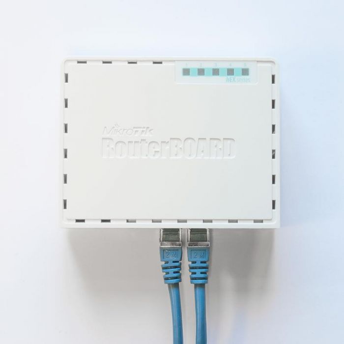 Маршрутизатор MikroTik RouterBOARD RB750GR3 hEX (880MHz/256Mb, 5х1000Мбит, PoE in)