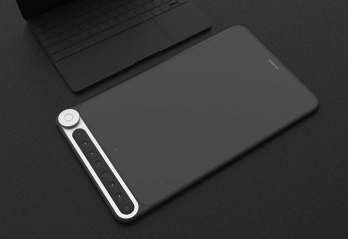 Графічний планшет Huion Inspiroy Dial Q620M + рукавичка Графічний планшет Huion Inspiroy Dial Q620M + рукавичка